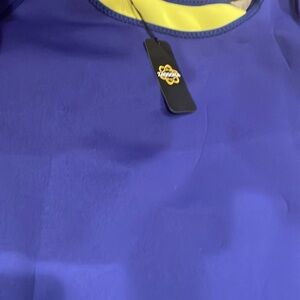 Zaggora top size large NWT